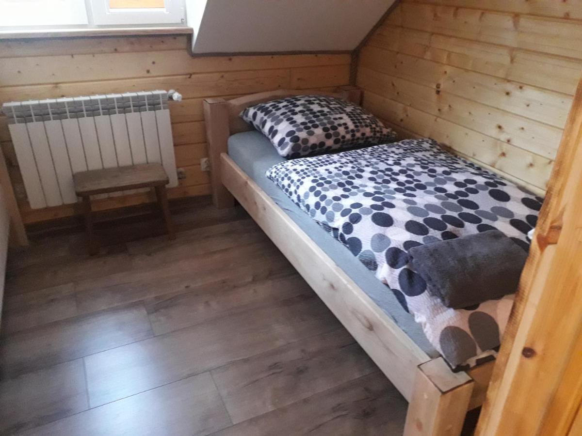 Jaskowa Chata Bieszczady Apartament Z Basenem Baligród Dış mekan fotoğraf