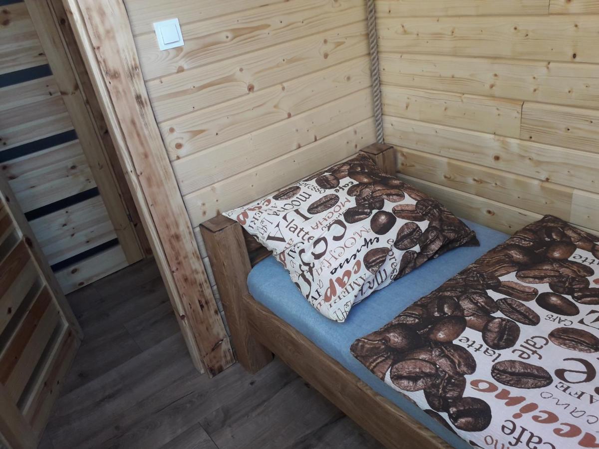 Jaskowa Chata Bieszczady Apartament Z Basenem Baligród Dış mekan fotoğraf