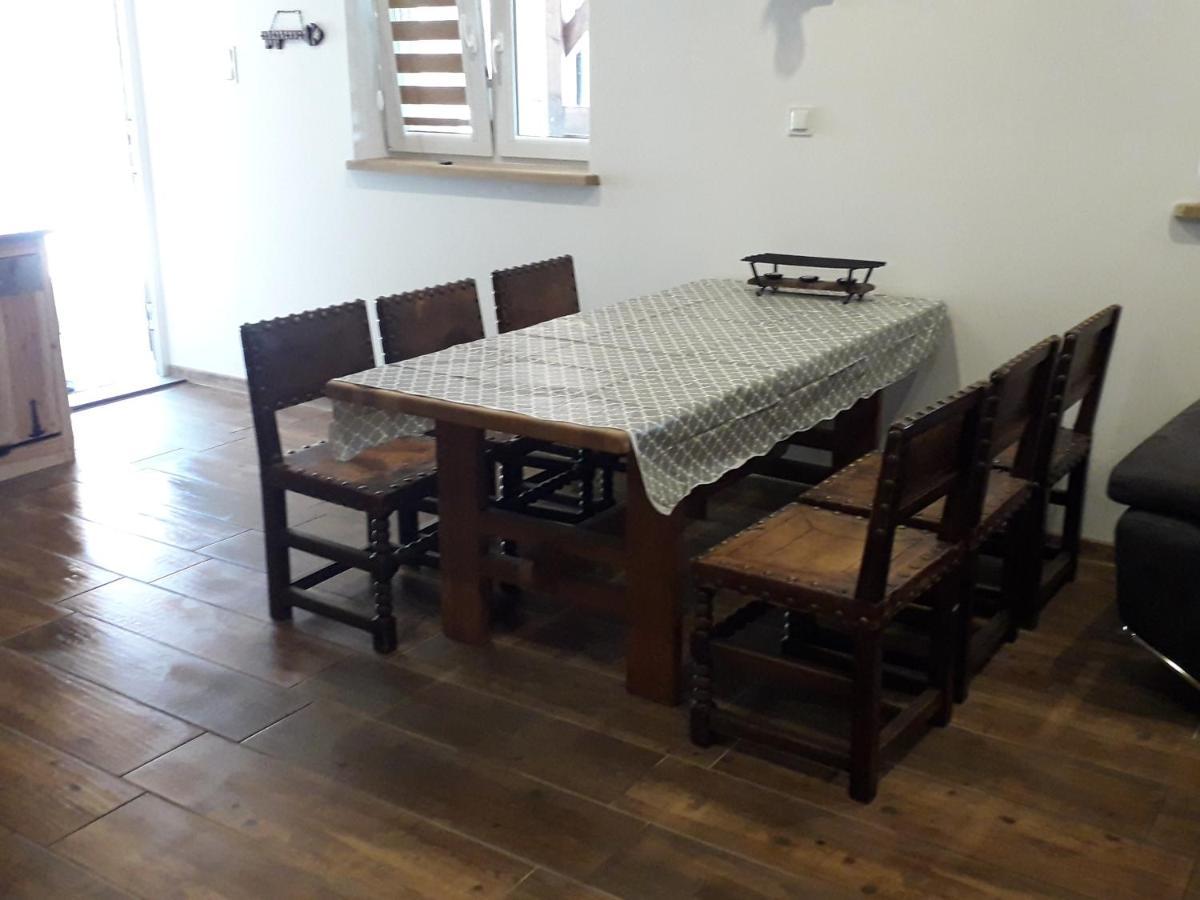 Jaskowa Chata Bieszczady Apartament Z Basenem Baligród Dış mekan fotoğraf