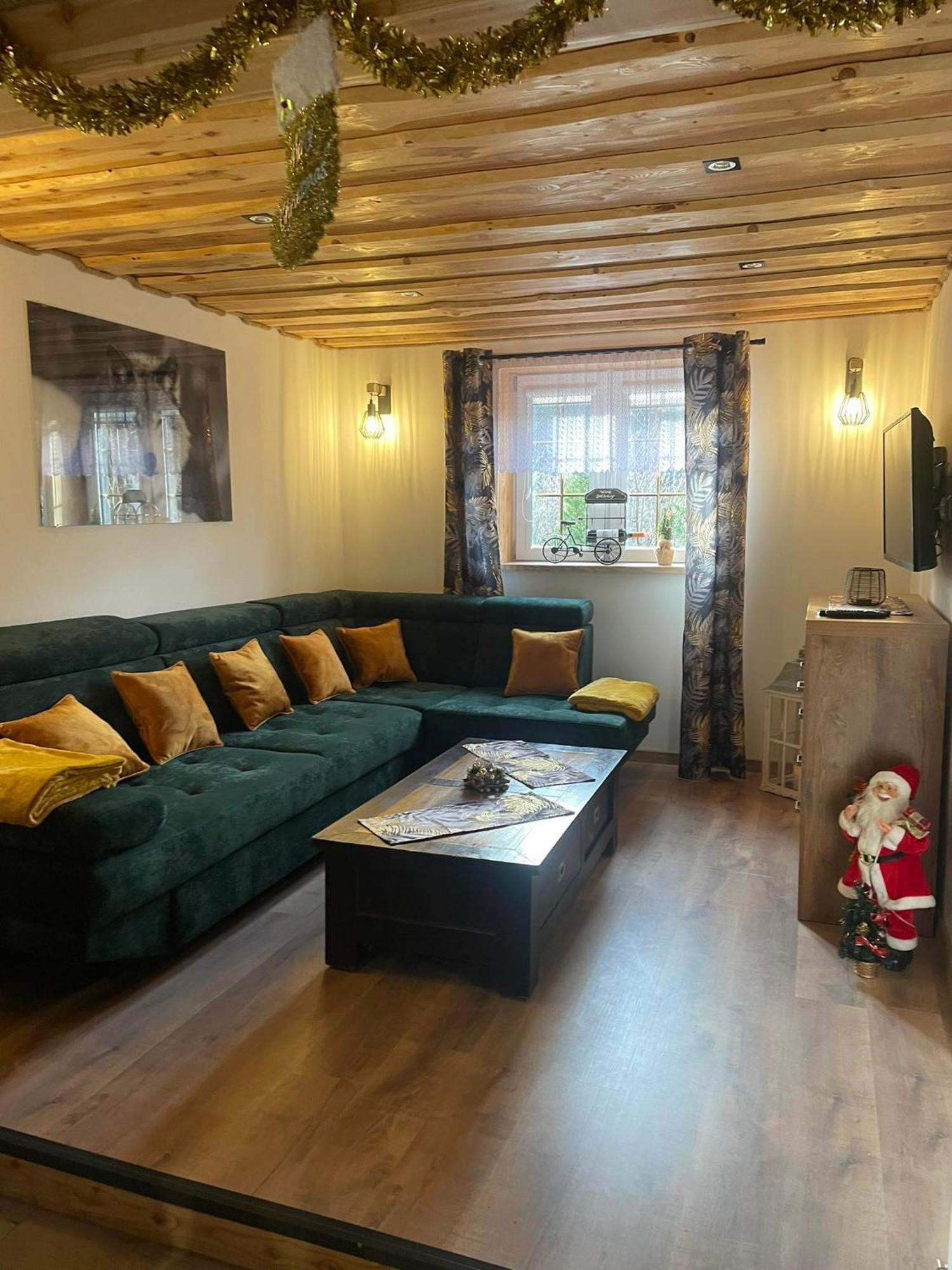 Jaskowa Chata Bieszczady Apartament Z Basenem Baligród Dış mekan fotoğraf