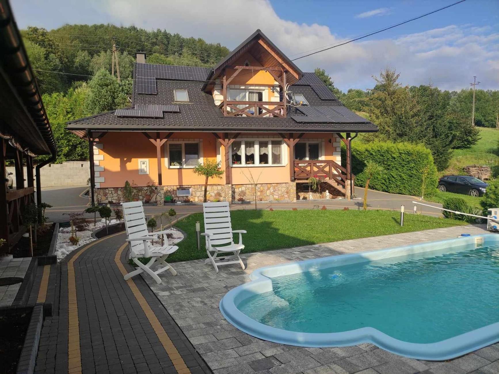 Jaskowa Chata Bieszczady Apartament Z Basenem Baligród Dış mekan fotoğraf
